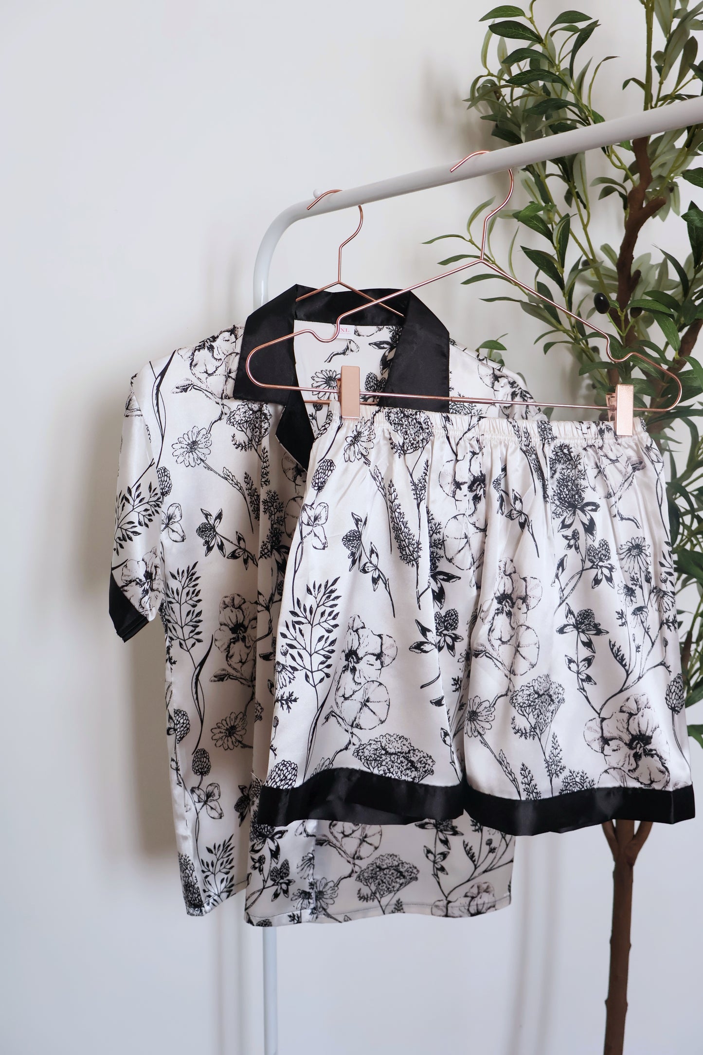 Noir Blossom PJ Set- Short Sleeve+Short Pants